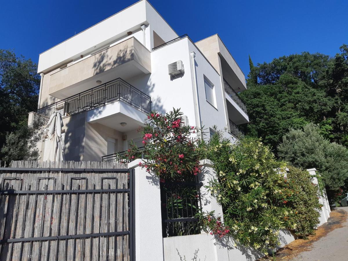 Apartments Villa Simonovic Petrovac Eksteriør bilde