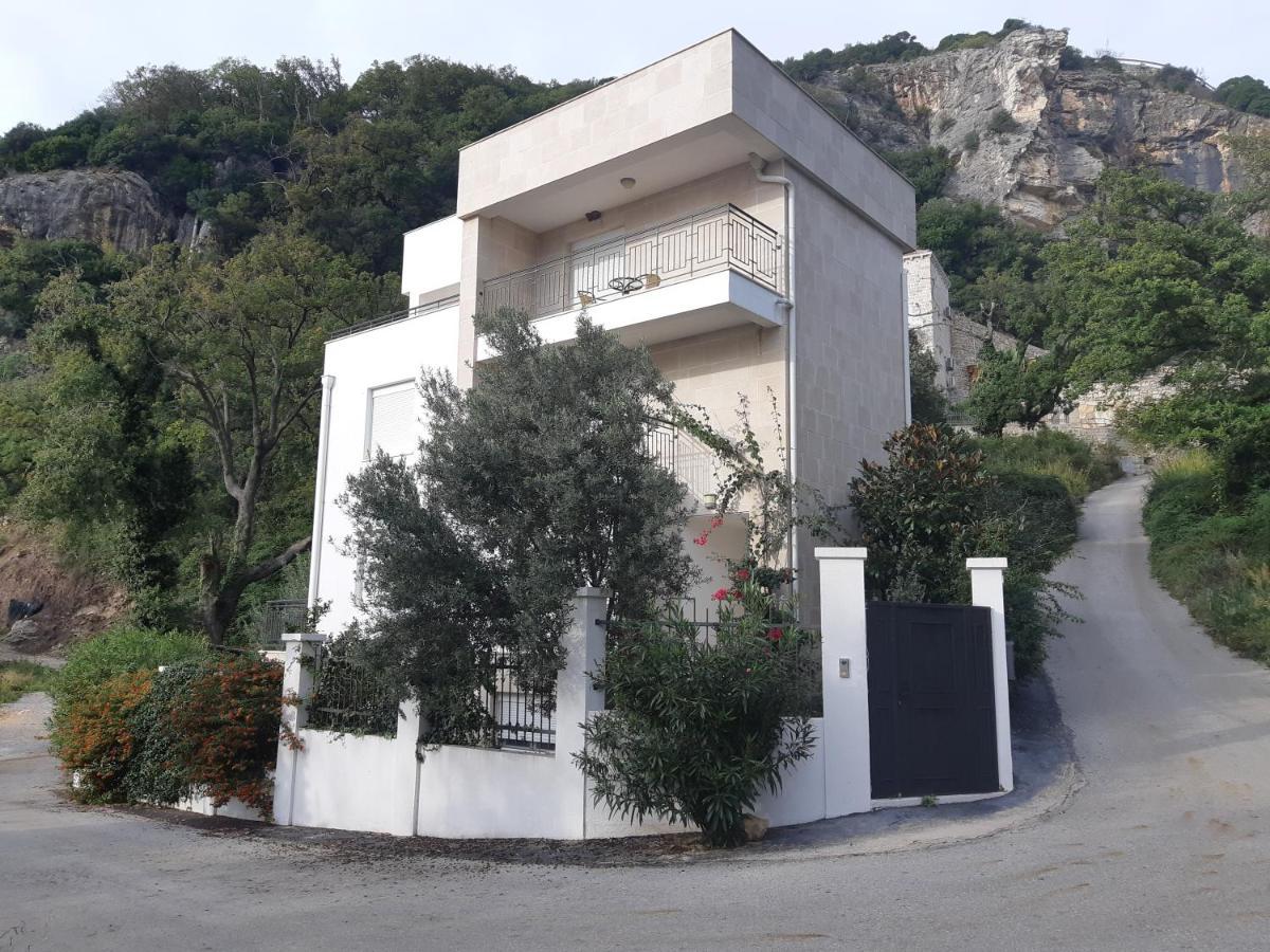 Apartments Villa Simonovic Petrovac Eksteriør bilde