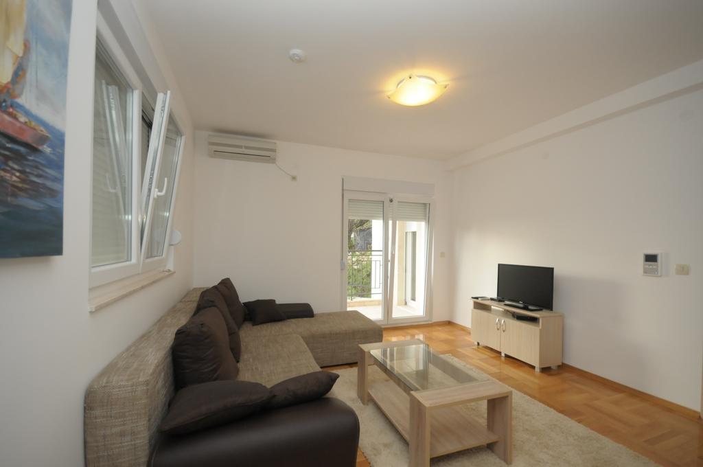Apartments Villa Simonovic Petrovac Eksteriør bilde