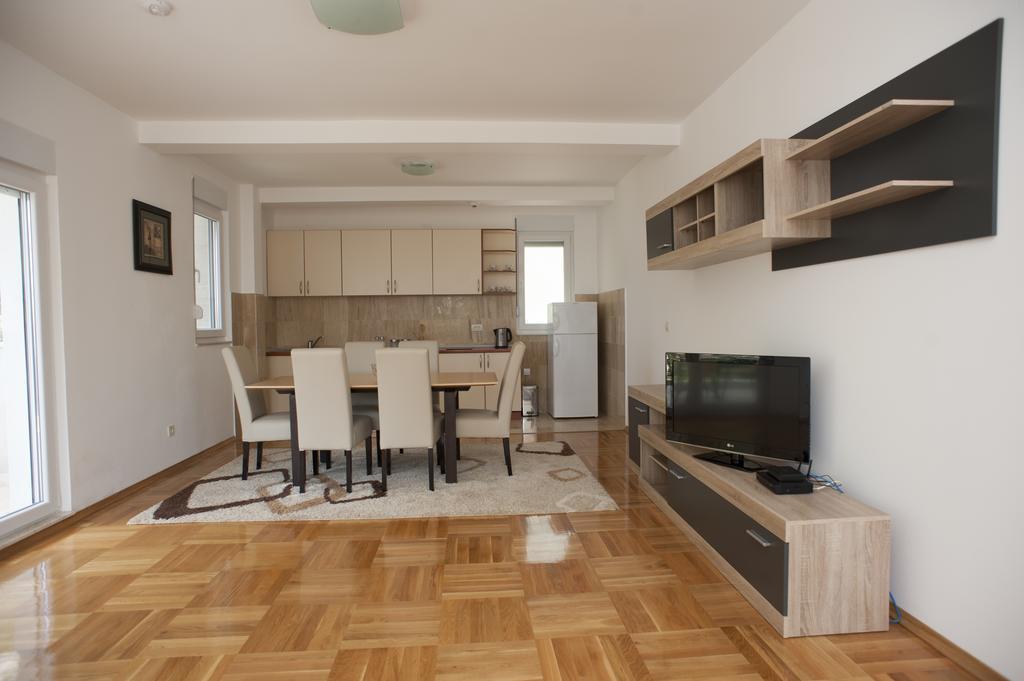 Apartments Villa Simonovic Petrovac Eksteriør bilde