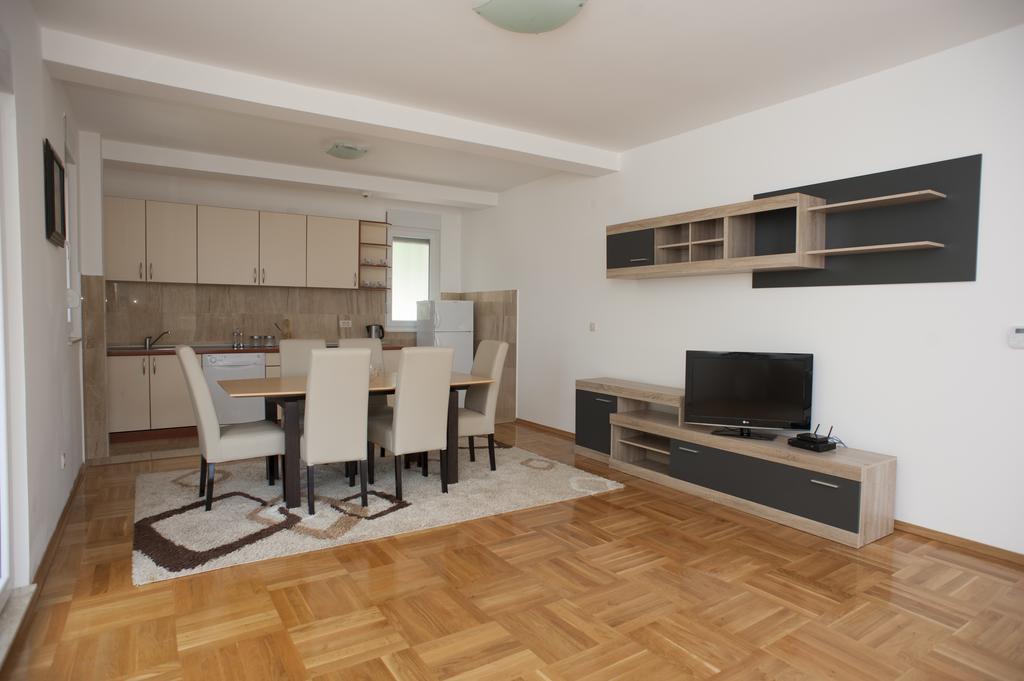 Apartments Villa Simonovic Petrovac Eksteriør bilde