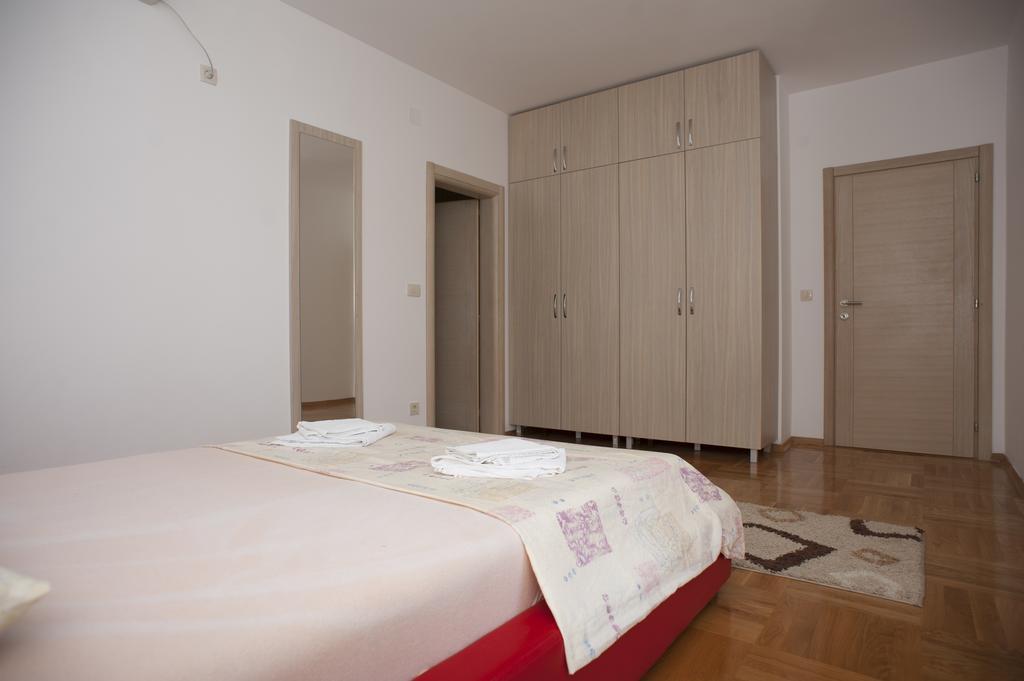 Apartments Villa Simonovic Petrovac Eksteriør bilde