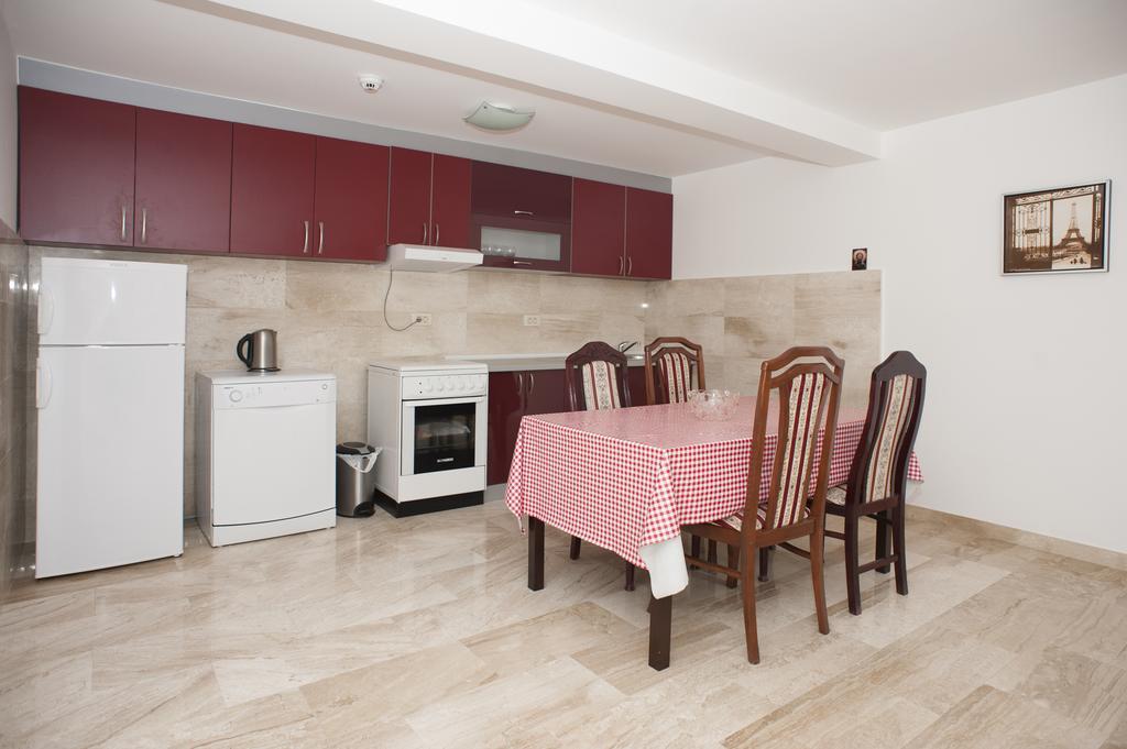 Apartments Villa Simonovic Petrovac Eksteriør bilde